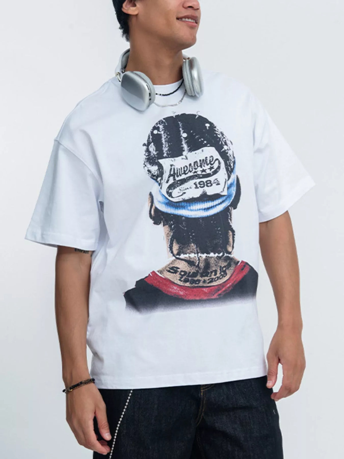 Men's graphic short sleeve cotton t-shirt for casual everyday streetwear in a color white